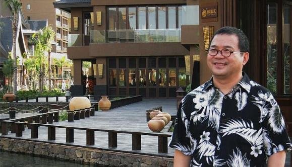 Zhang Baoquan in the Hainan Island Resort Zhang Baoquan in the Hainan Island Resort