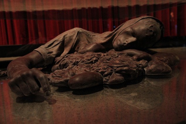 Sculpture of a suicide bomber, made with chocolate