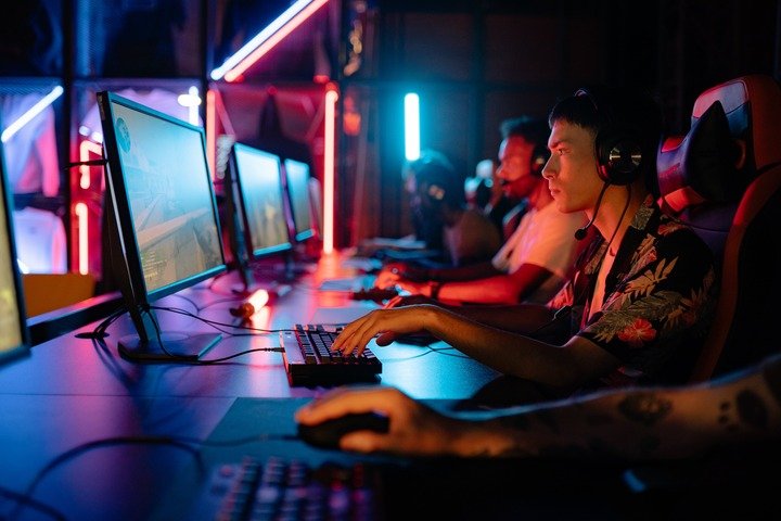 Players busy in esports games