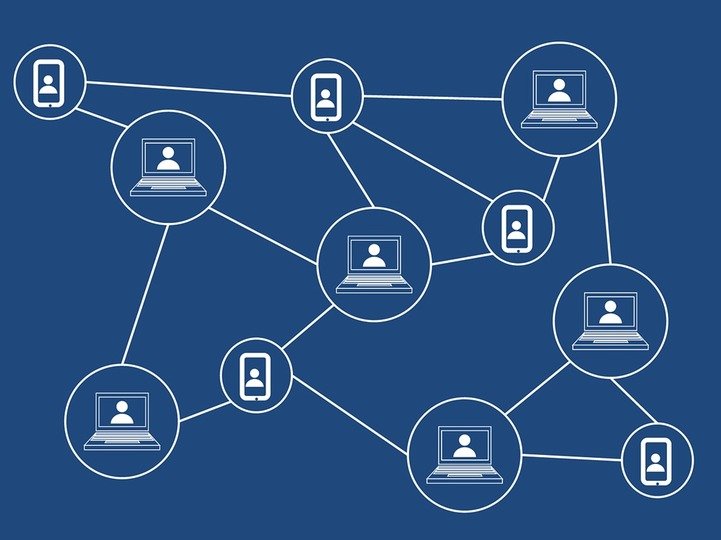 How a decentralized mobile gaming system works